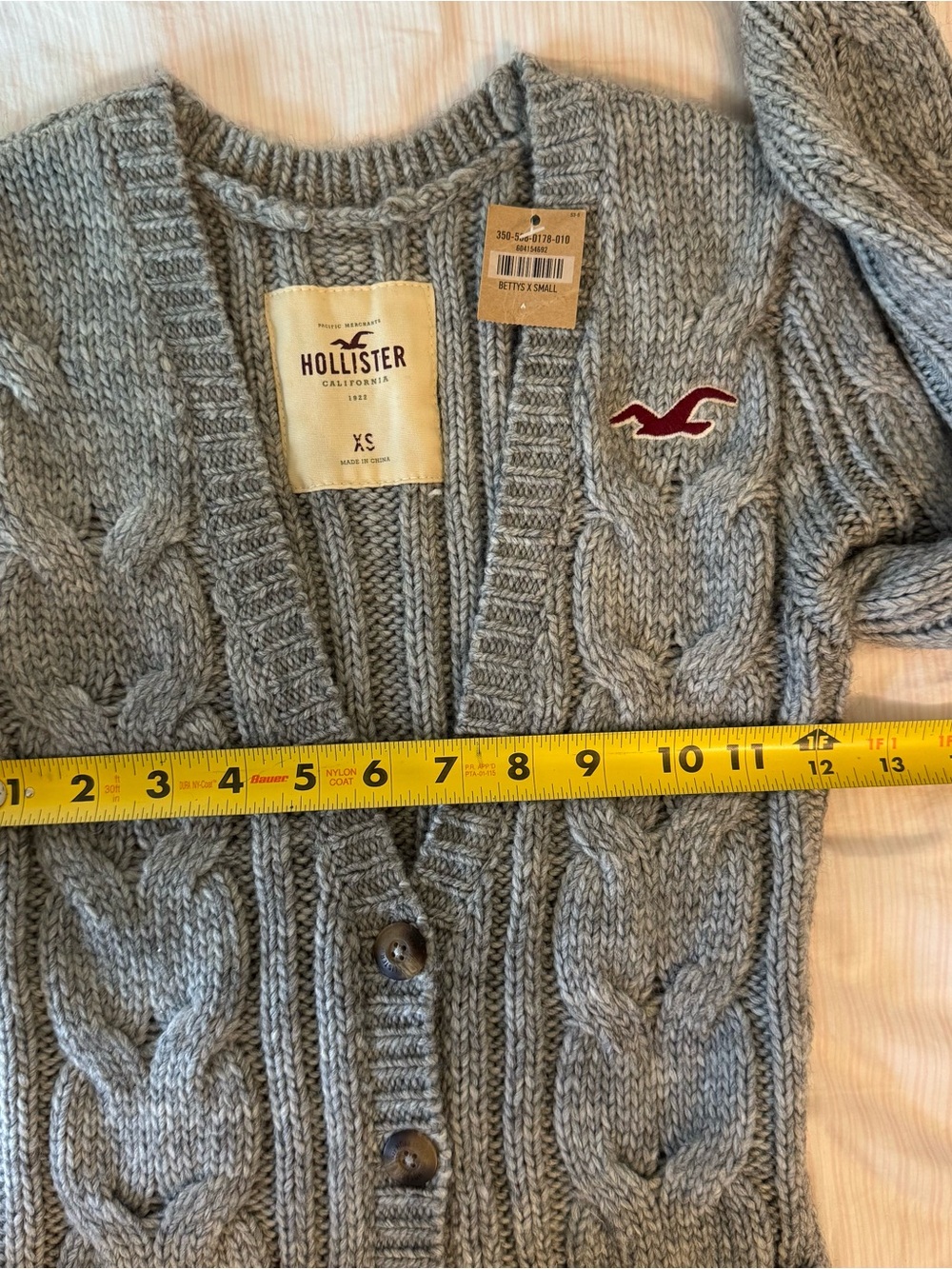 Hollister vintage Women's Gray Cable-Knit Button Cardigan Sweater - Picture 5 of 8